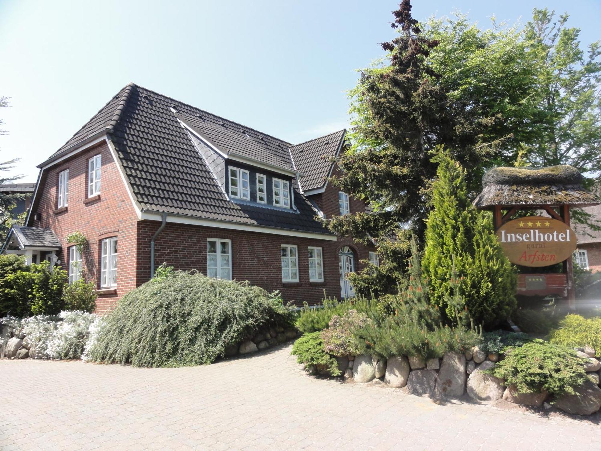 Inselhotel Arfsten Wyk auf Föhr Exterior foto